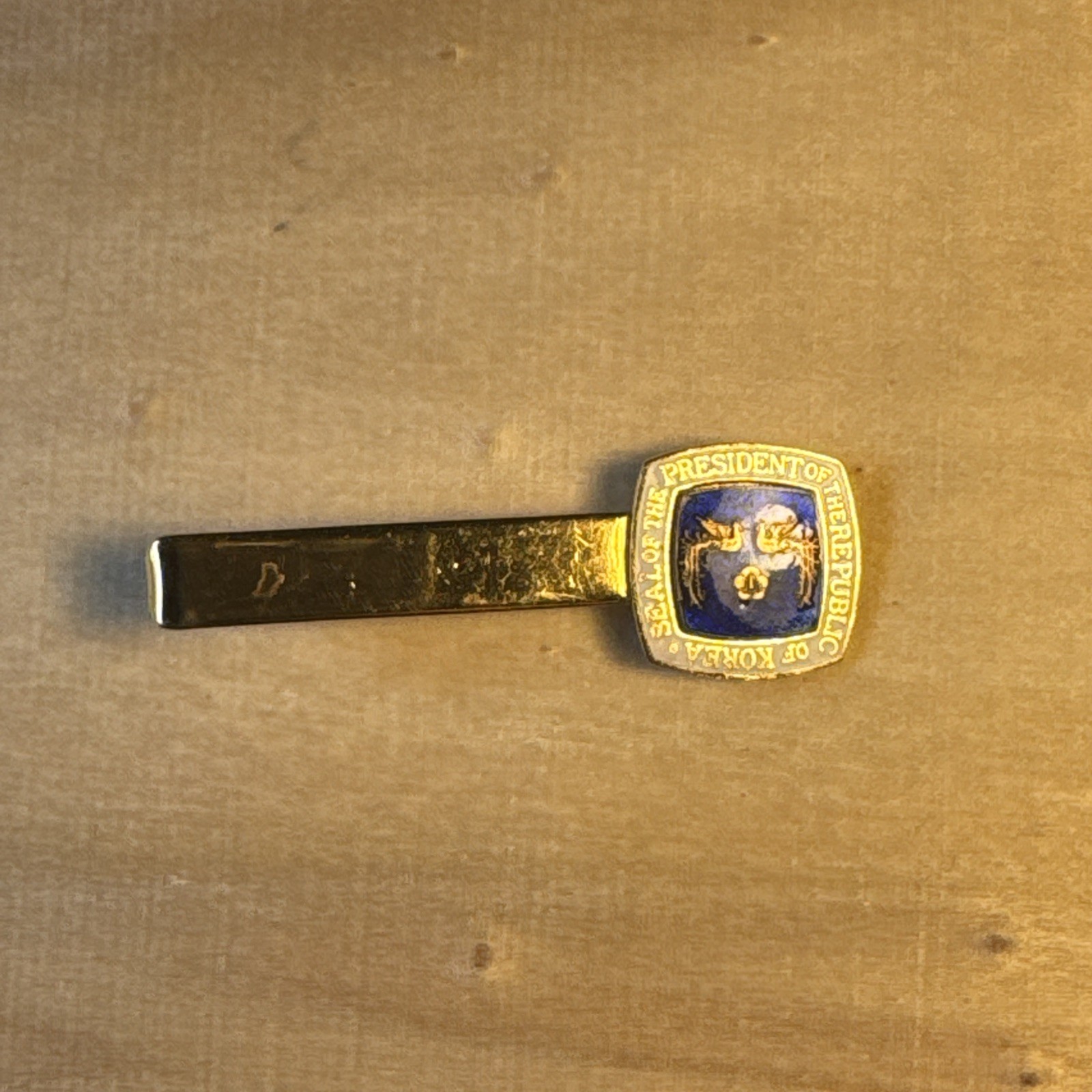 Vintage South Korea Presidential Seal Tie Clip Republic of Korea Blue Enamel