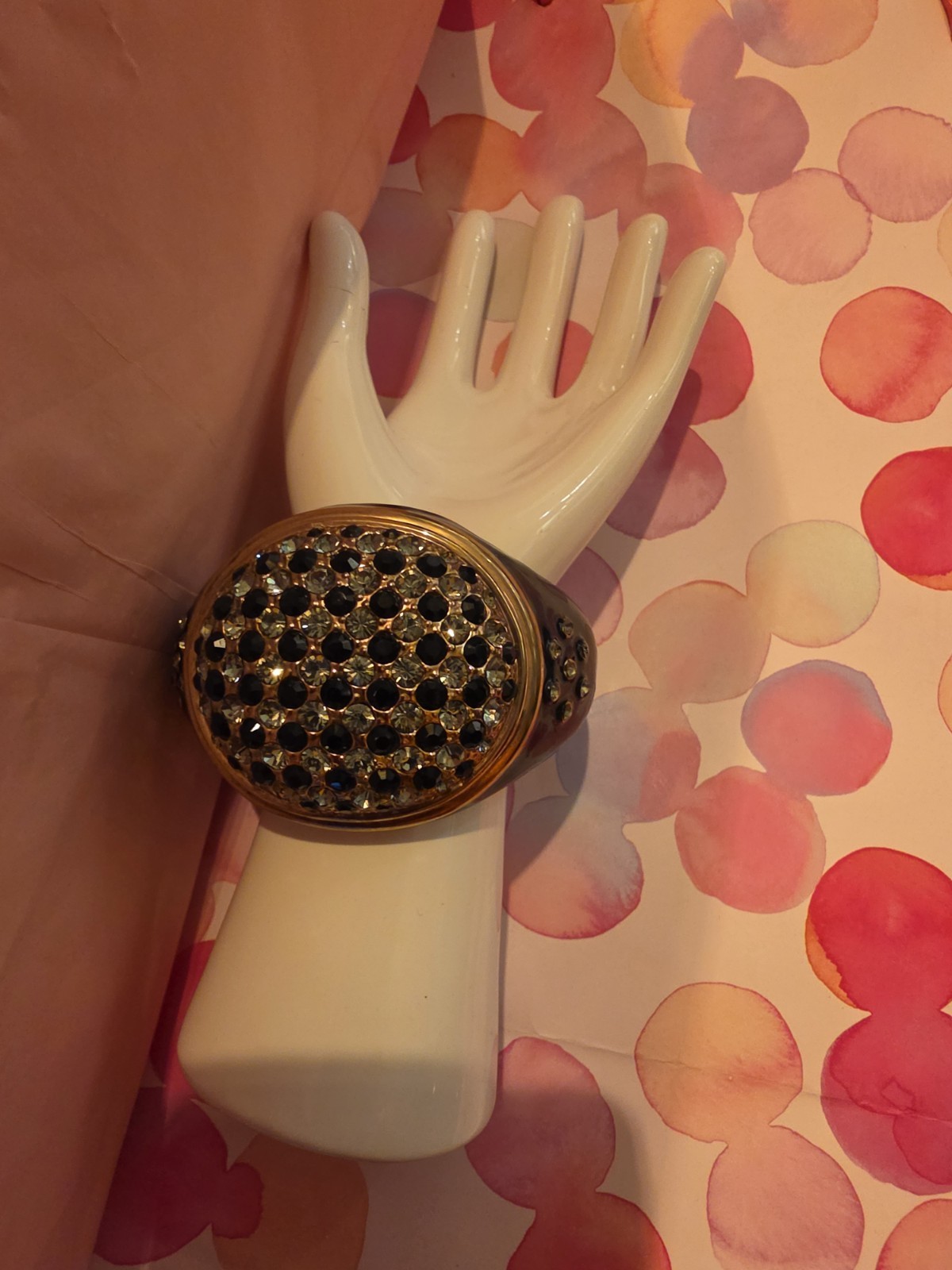 AKKAD preowned Black Bangle Bracelet Medium HSN AKKAD preowned Black Bangle Bracelet Medium HSN