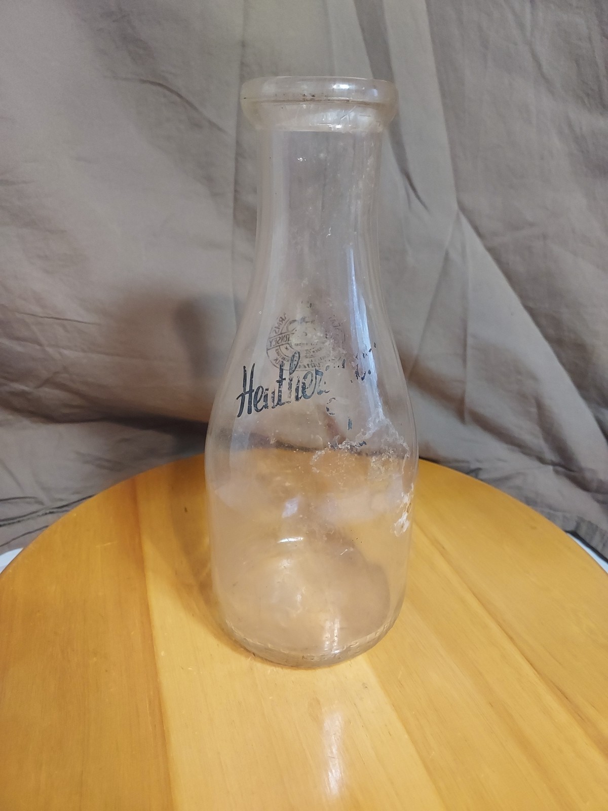 Heatherwood Farms Dairy, Lansing, Michigan Quart Qt. Milk Bottle, Clear Glass  