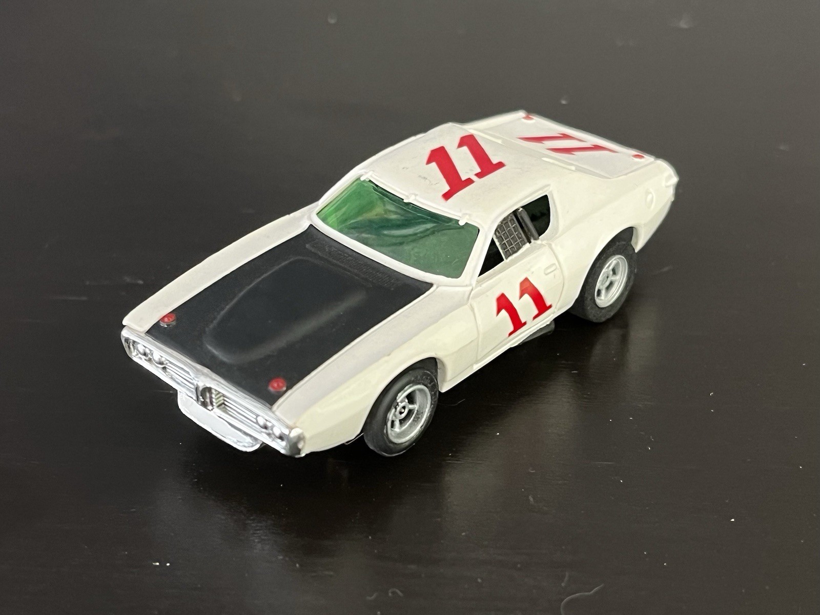 Aurora/AFX White Dodge Charger #11 HO Slot Car Excellent Condition ￼