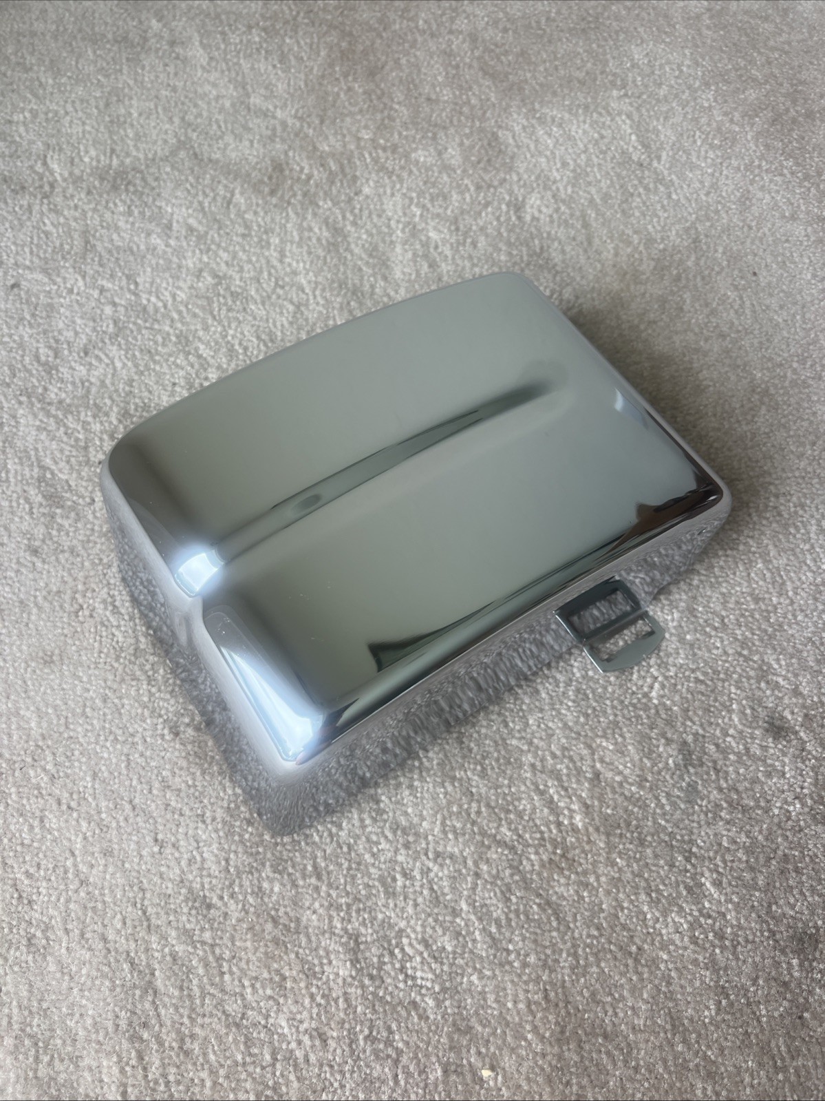2012 - 2017 HARLEY DAVIDSON DYNA OEM CHROME ELECTRICAL PANEL SIDE COVER 69200101 2012 - 2017 HARLEY DAVIDSON DYNA OEM CHROME ELECTRICAL PANEL SIDE COVER 69200101