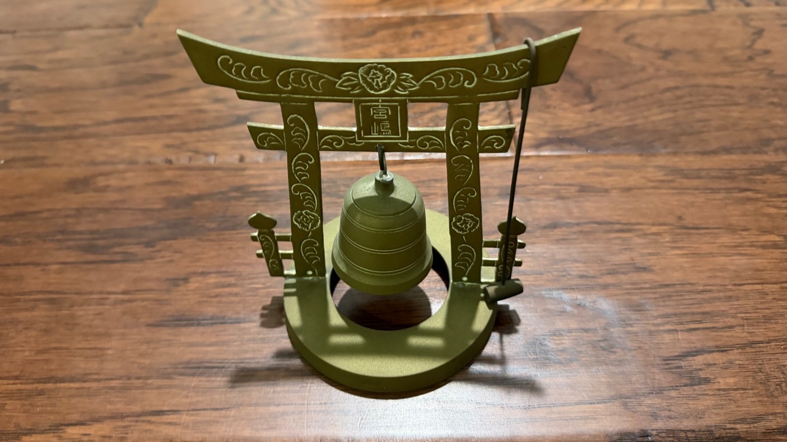 Japanese torii-gate-style decorative hanging ringing bell from crossbar +striker Japanese torii-gate-style decorative hanging ringing bell from crossbar +striker