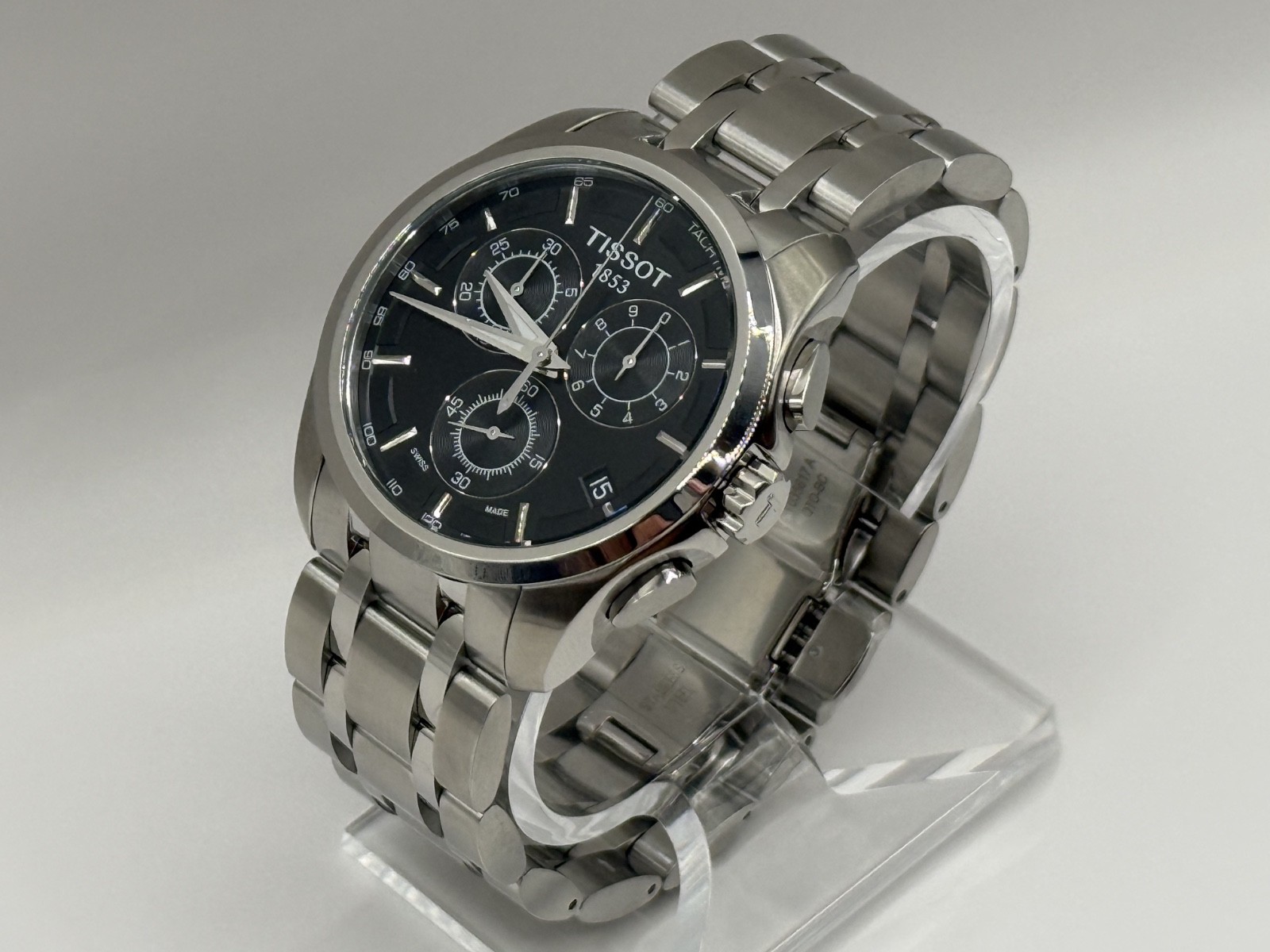 Tissot Couturier Chronograph Black Dial Men’s Watch 41mm T035.617.11.051.00
