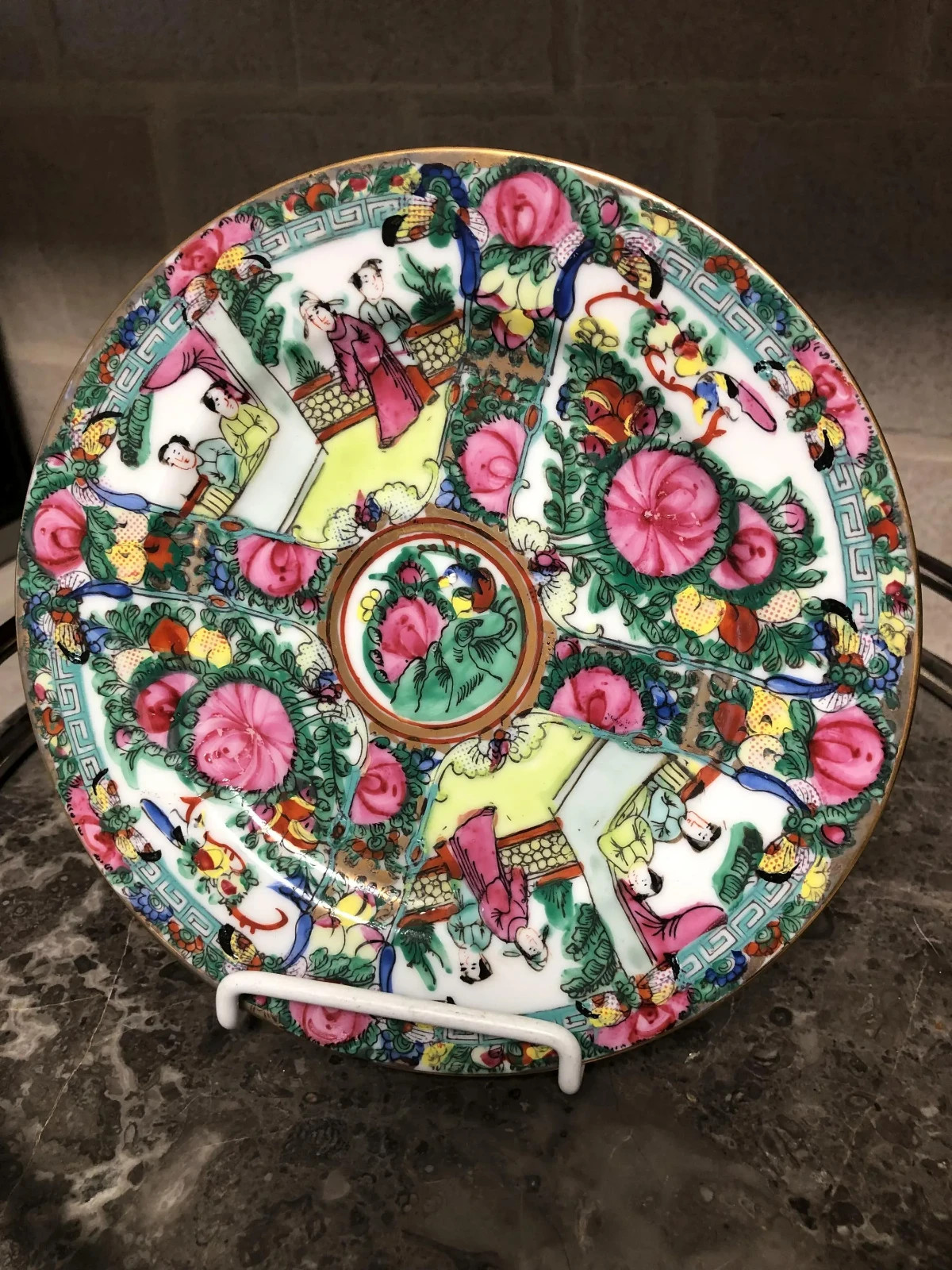 Vintage Rose Medallion Plate Japanese Porcelain, Mid-Century Vintage Rose Medallion Plate Japanese Porcelain, Mid-Century