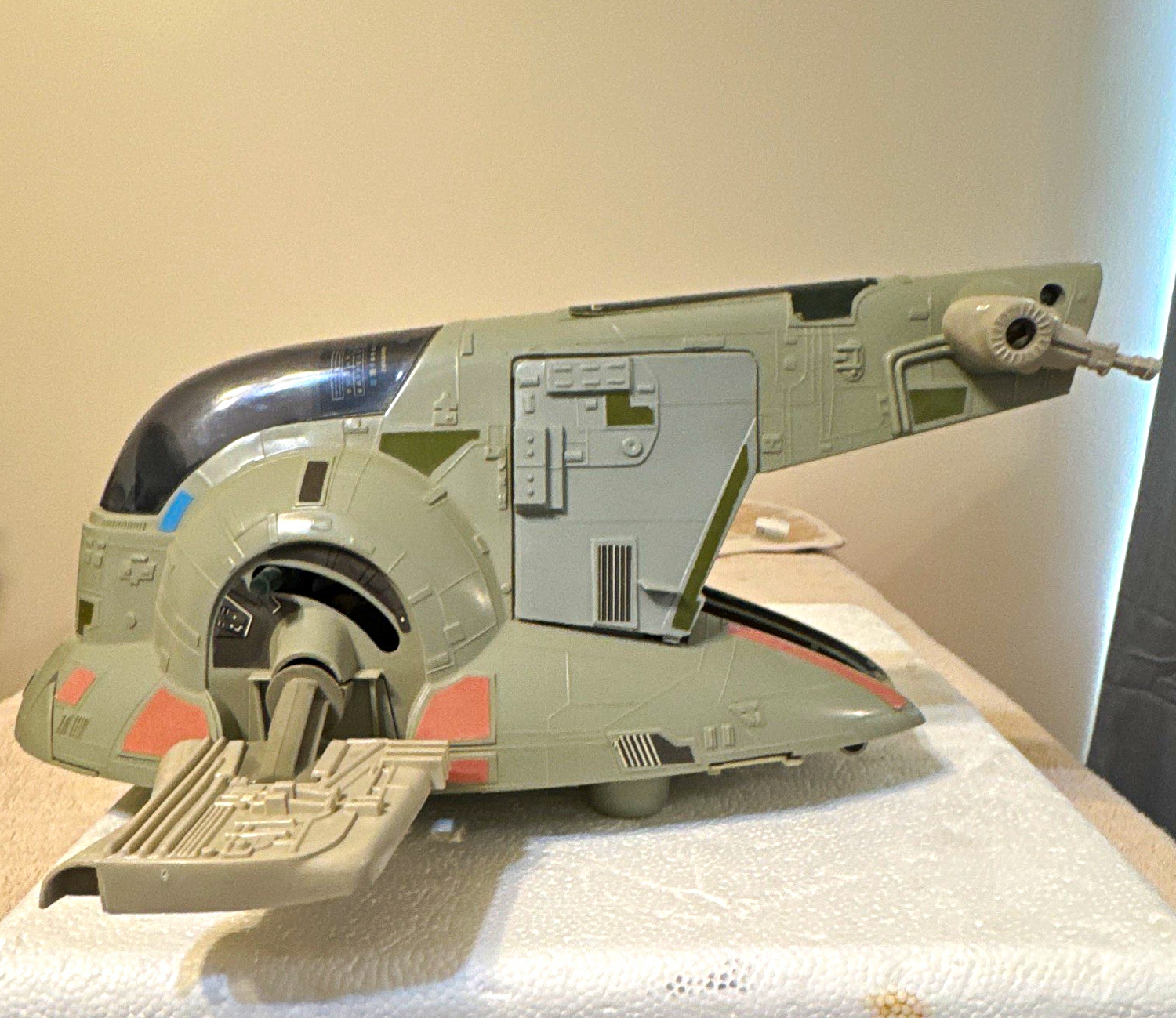 Vintage 1981 Kenner Star Wars Slave I Boba Fett Ship Vehicle ESB Original Vintage 1981 Kenner Star Wars Slave I Boba Fett Ship Vehicle ESB Original
