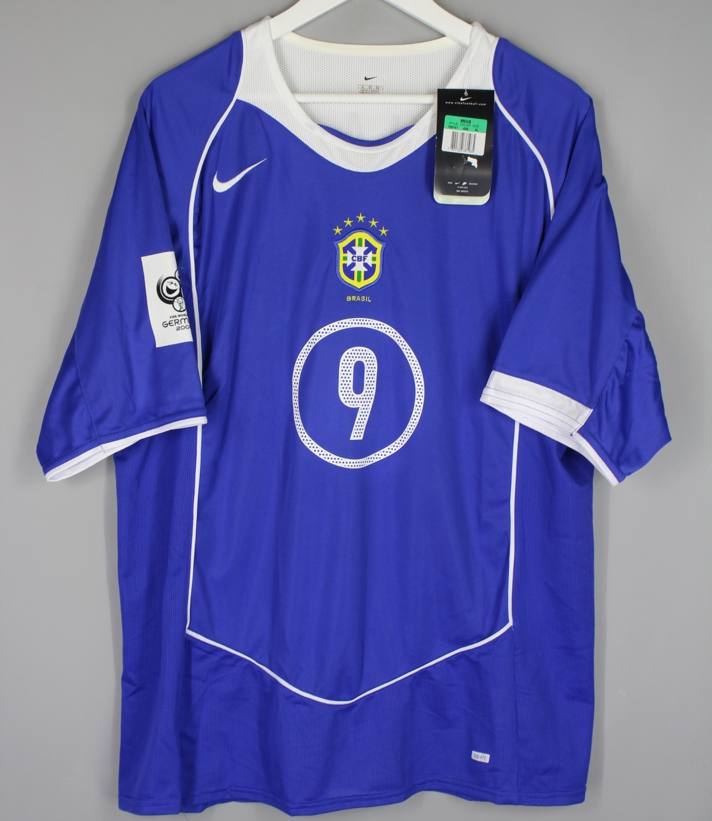 NWT BRAZIL 2004 2006 AWAY FOOTBALL SHIRT SOCCER JERSEY NIKE #9 RONALDO SIZE XL NWT BRAZIL 2004 2006 AWAY FOOTBALL SHIRT SOCCER JERSEY NIKE #9 RONALDO SIZE XL