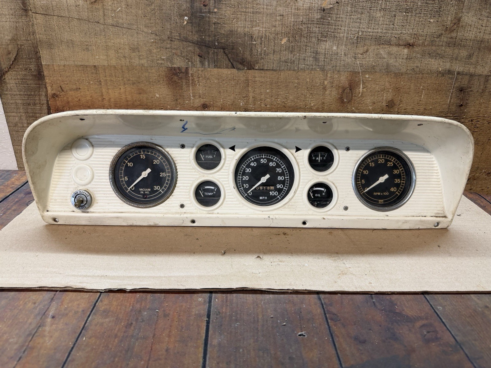 67-72 Ford Truck F500 F600 F700 Speedo Instrument Cluster 1967-1972