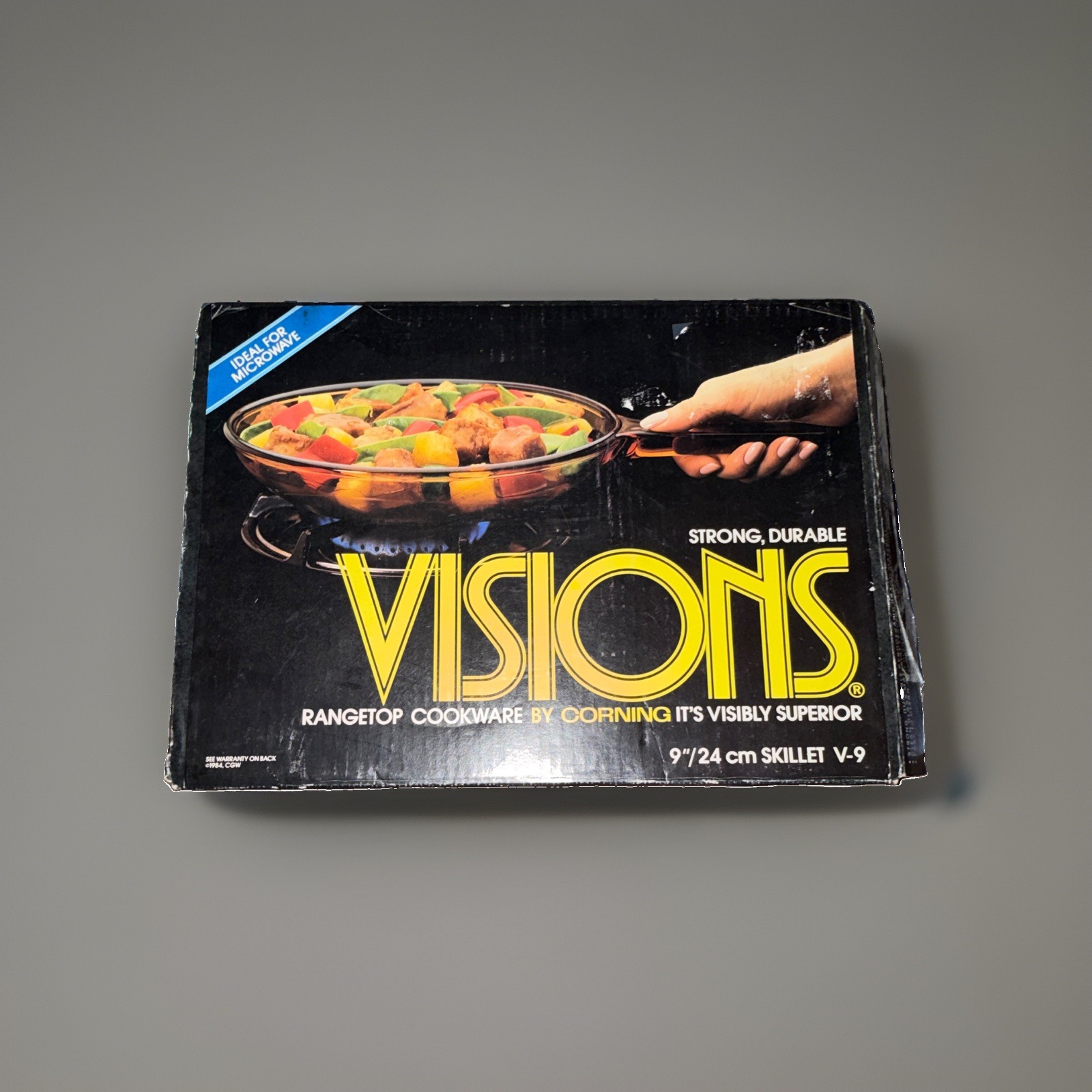 VISIONS Corning Amber Glass 9 in/24cm Skillet V-9 Microwaveable Vintage opened VISIONS Corning Amber Glass 9 in/24cm Skillet V-9 Microwaveable Vintage opened