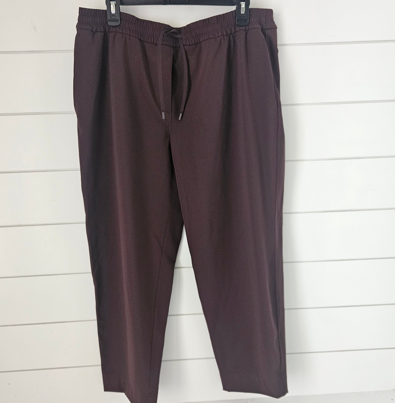 Lululemon Tapered Leg Mid Rise Pant 7/8 Luxtreme Espresso Extra Large 