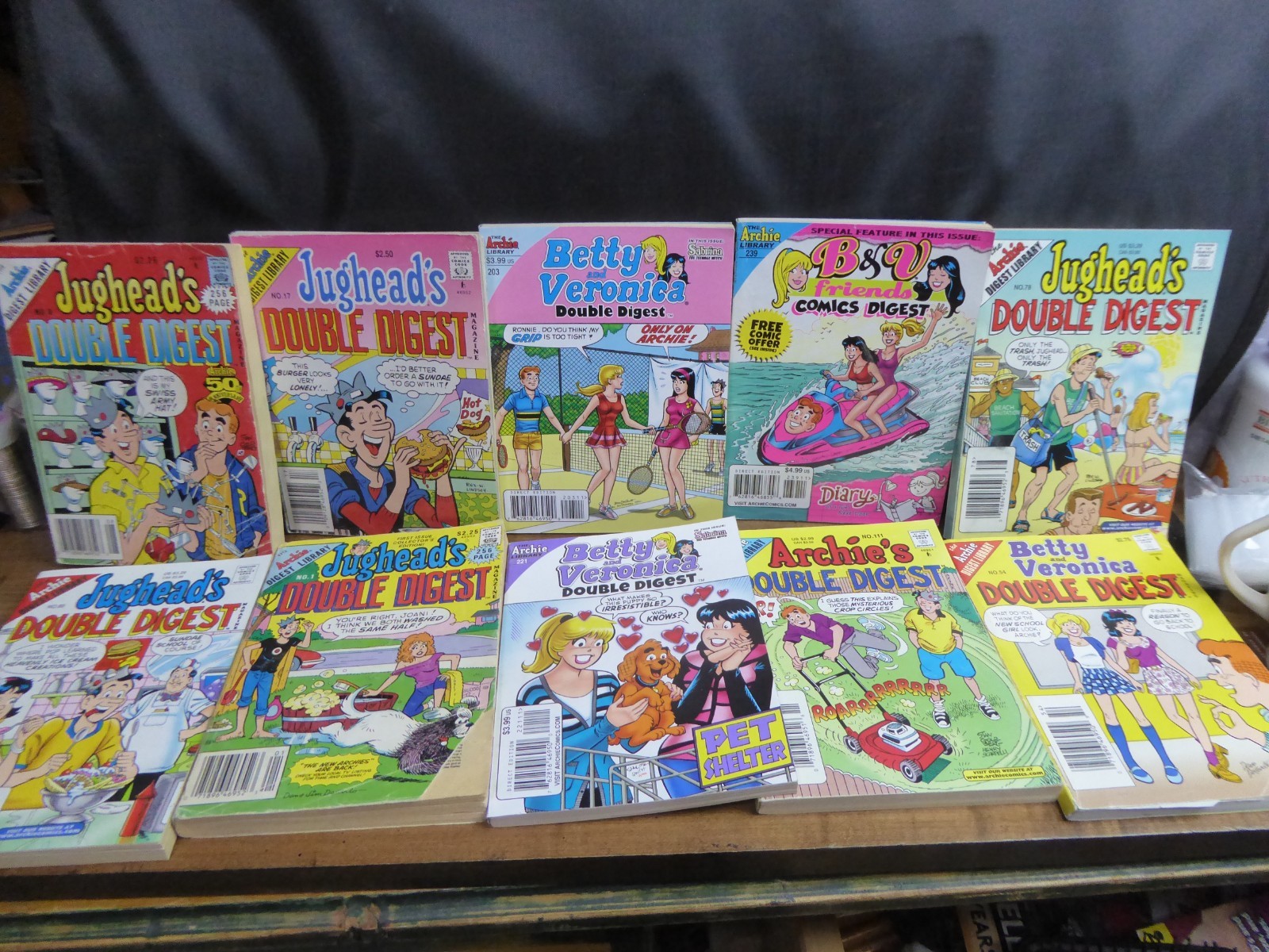 Vintage Archie Comics double Digest (Betty & Veronica , Jughead) Lot of 10
