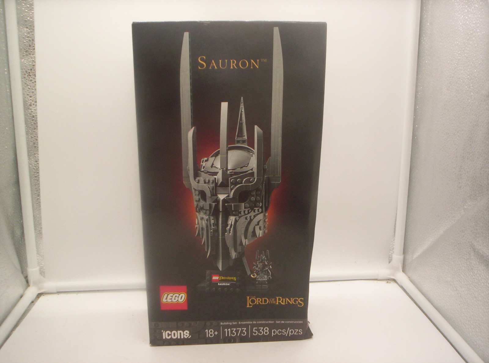 [SALE]- LEGO Icons The Lord of The Rings: Sauron\'s Helmet - 11373 damaged Box