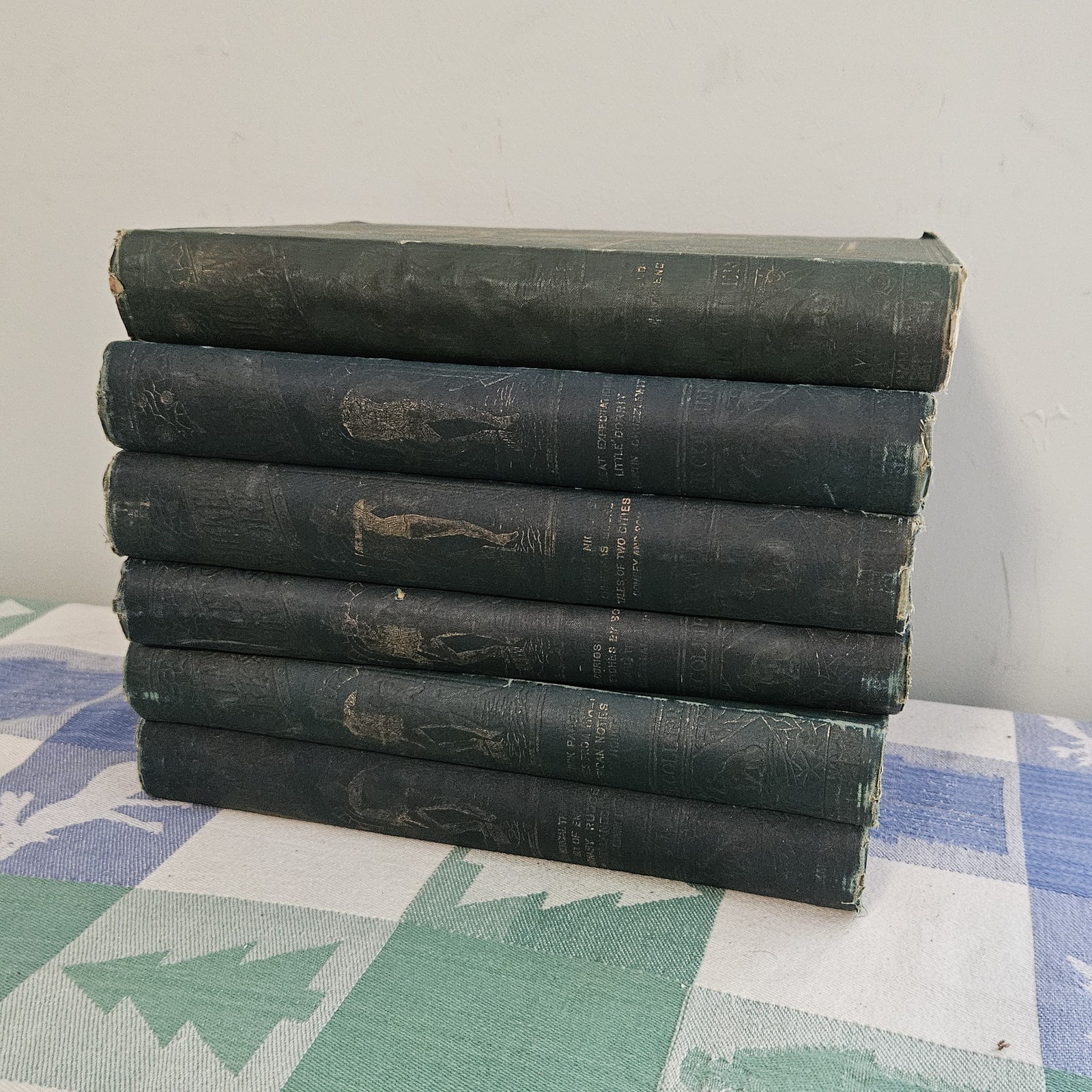The Works Of Charles Dickens - PF Collier Publisher Vol 1 to 6