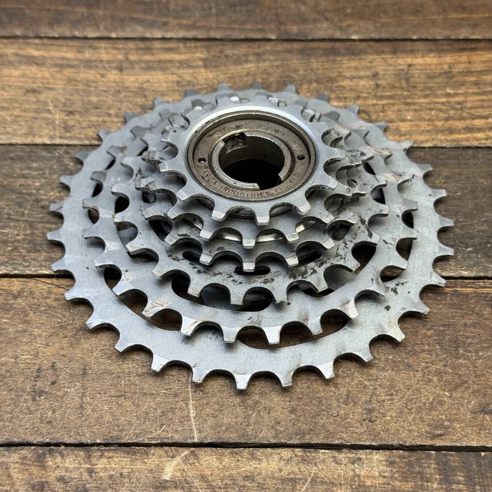 Vintage Suntour Freewheel 6 Speed 13-32T 32T Silver Steel Threaded Maeda Japan