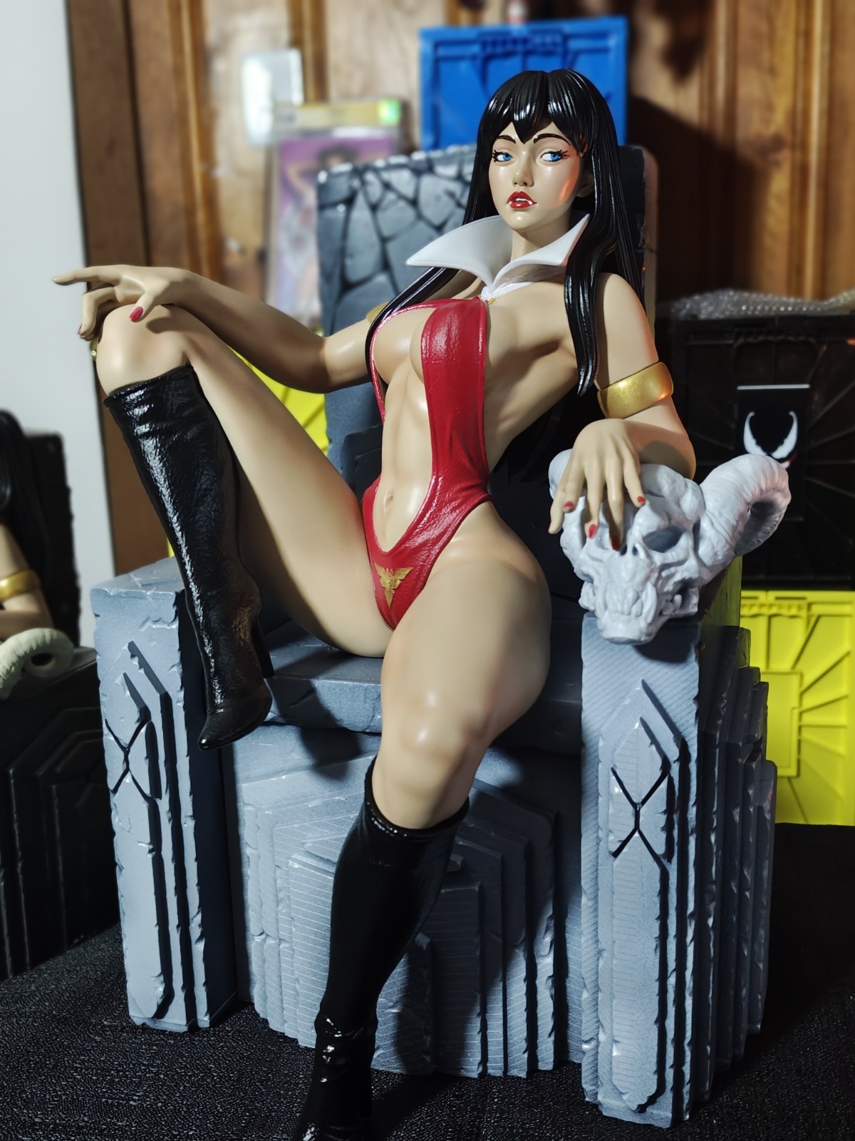Vampirella 1/4 Figure Sexy Statue Display Professionally Painted 