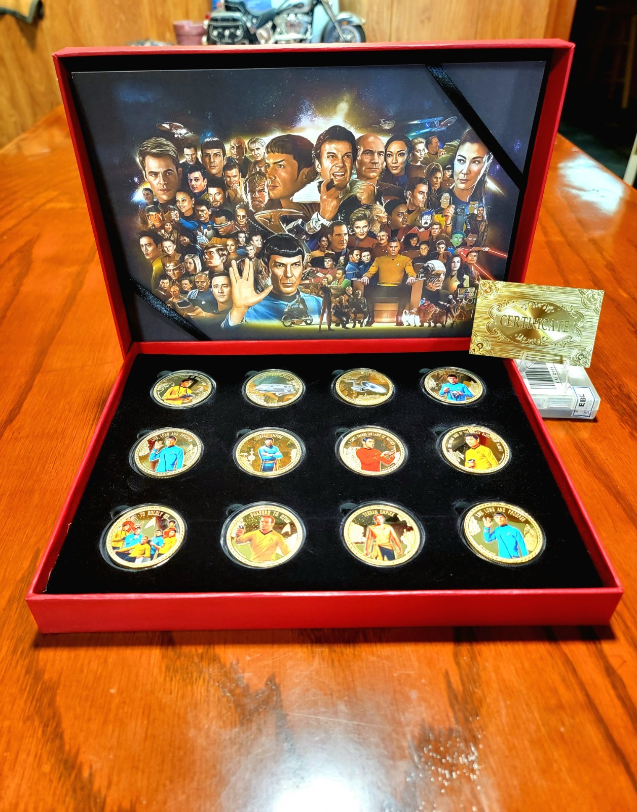 2015 24K Gold Plated Star Trek Original Series Collector Set... VERY NICE 2015 24K Gold Plated Star Trek Original Series Collector Set... VERY NICE