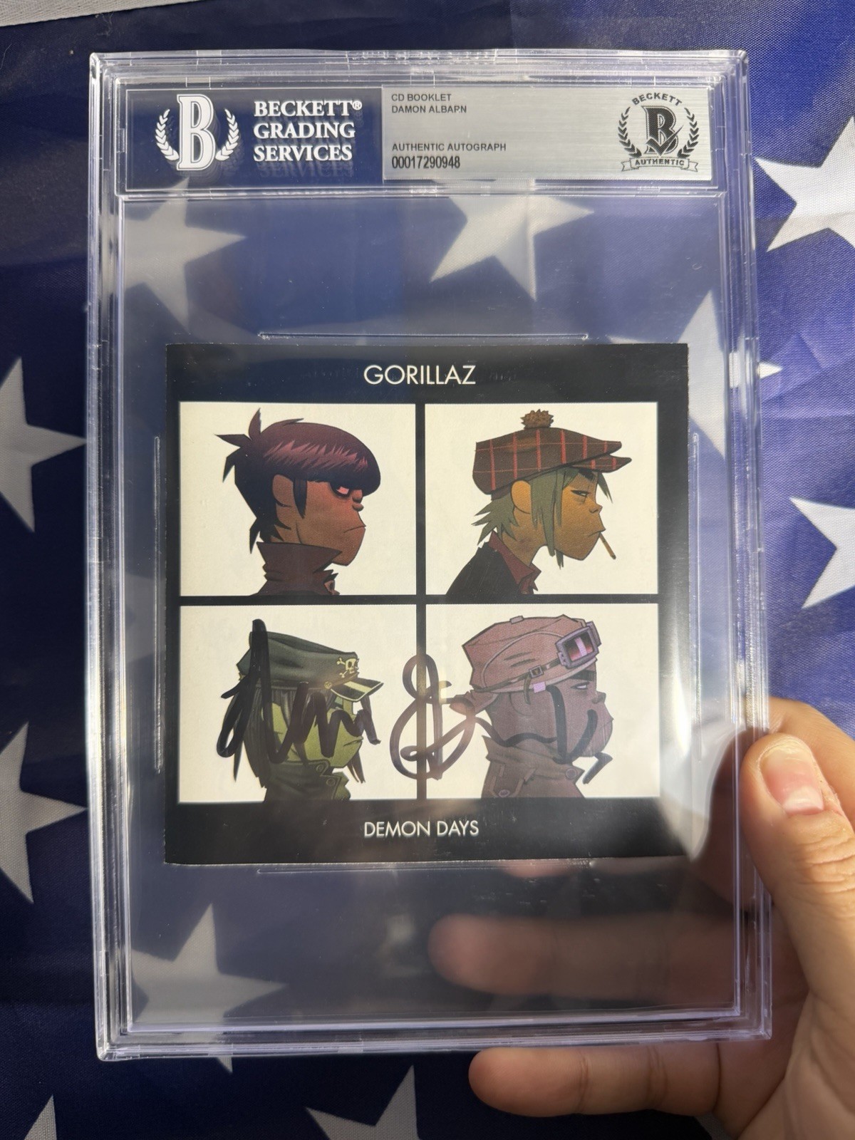 Gorillaz Demon Days Signed Cd Album Booklet Authenticated & Encased By Beckett