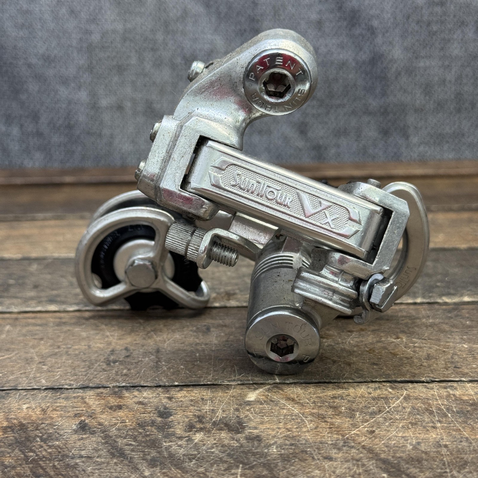 Vintage SunTour VX-S Rear Derailleur NOS Short Cage Hanger Silver Japan Road