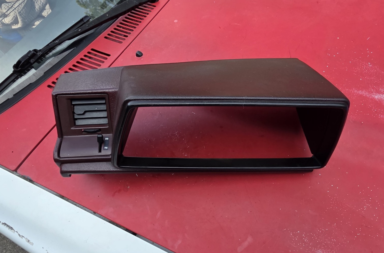 1984-1989 Toyota Van (HiAce) OEM Speedometer Pod Dash Bezel Burgandy/Red