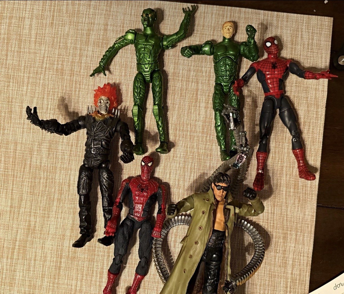 ToyBiz Spider man Super Posable Action Figures ToyBiz Spider man Super Posable Action Figures