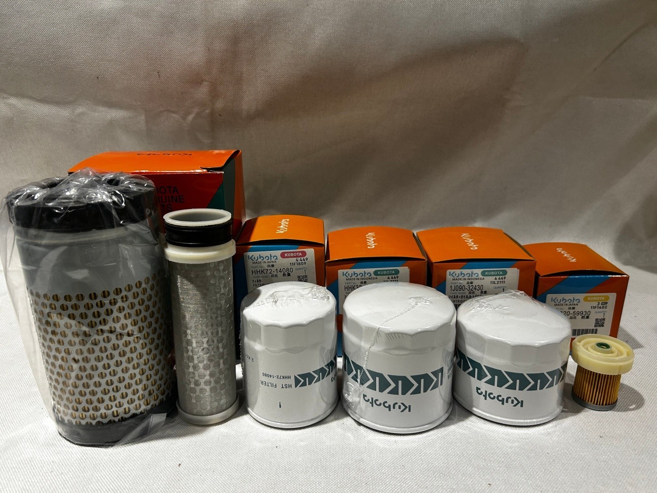 GENUINE Complete Filter Service Kit 77700-08715 for Kubota RTV-X900
