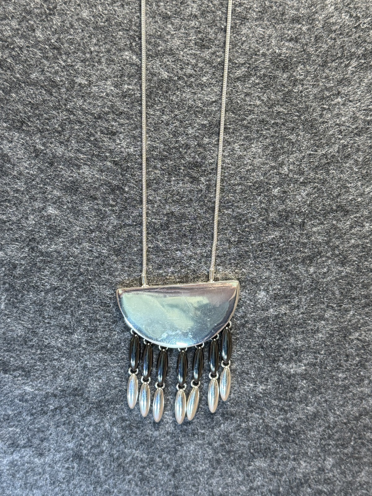  Vintage Liz Claiborne LC Half Moon Fringe Pendant Necklace Silver Tone Hematite