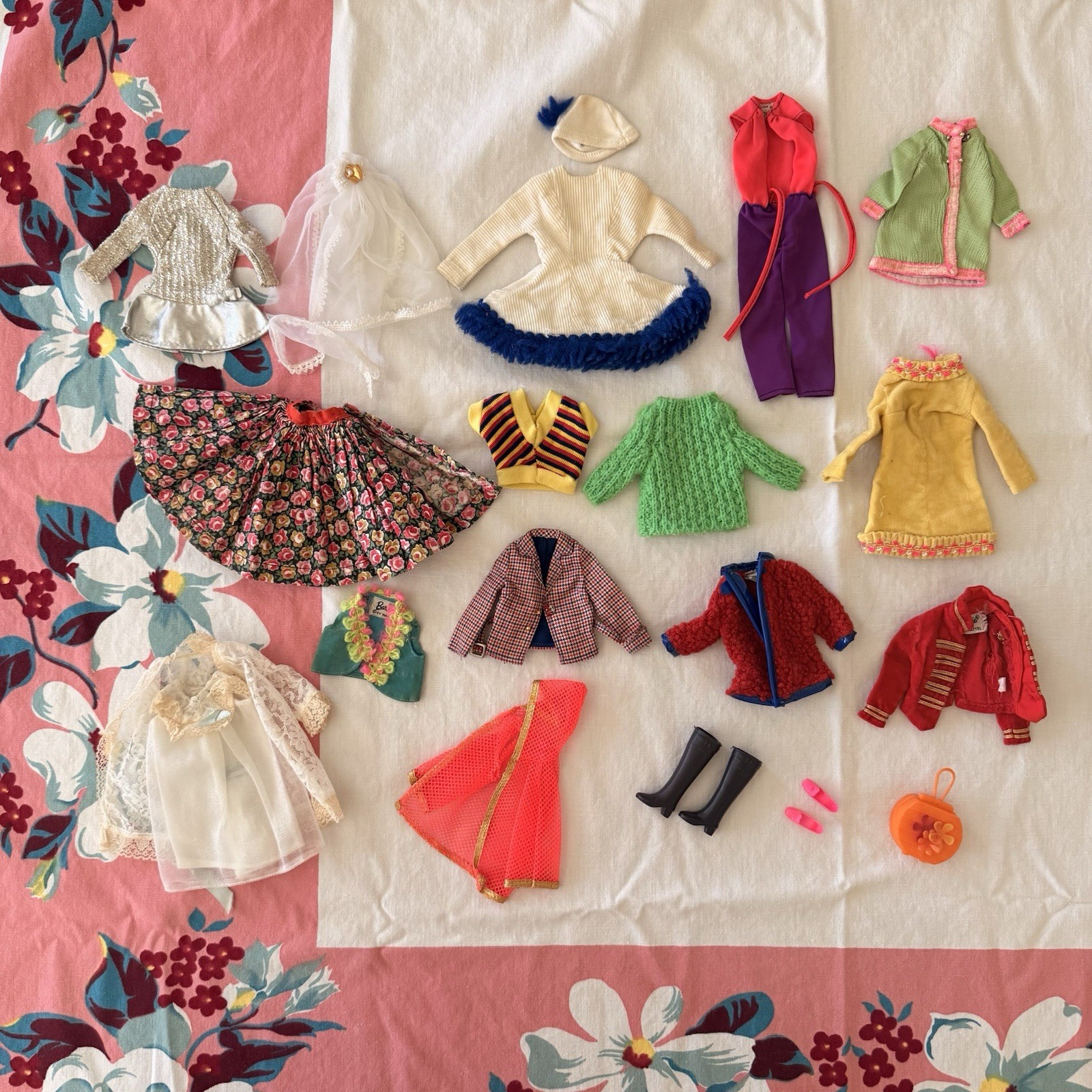 VTG Barbie Francie Skipper Clothing Lot Mod Dresses Jackets Shoes Accessories