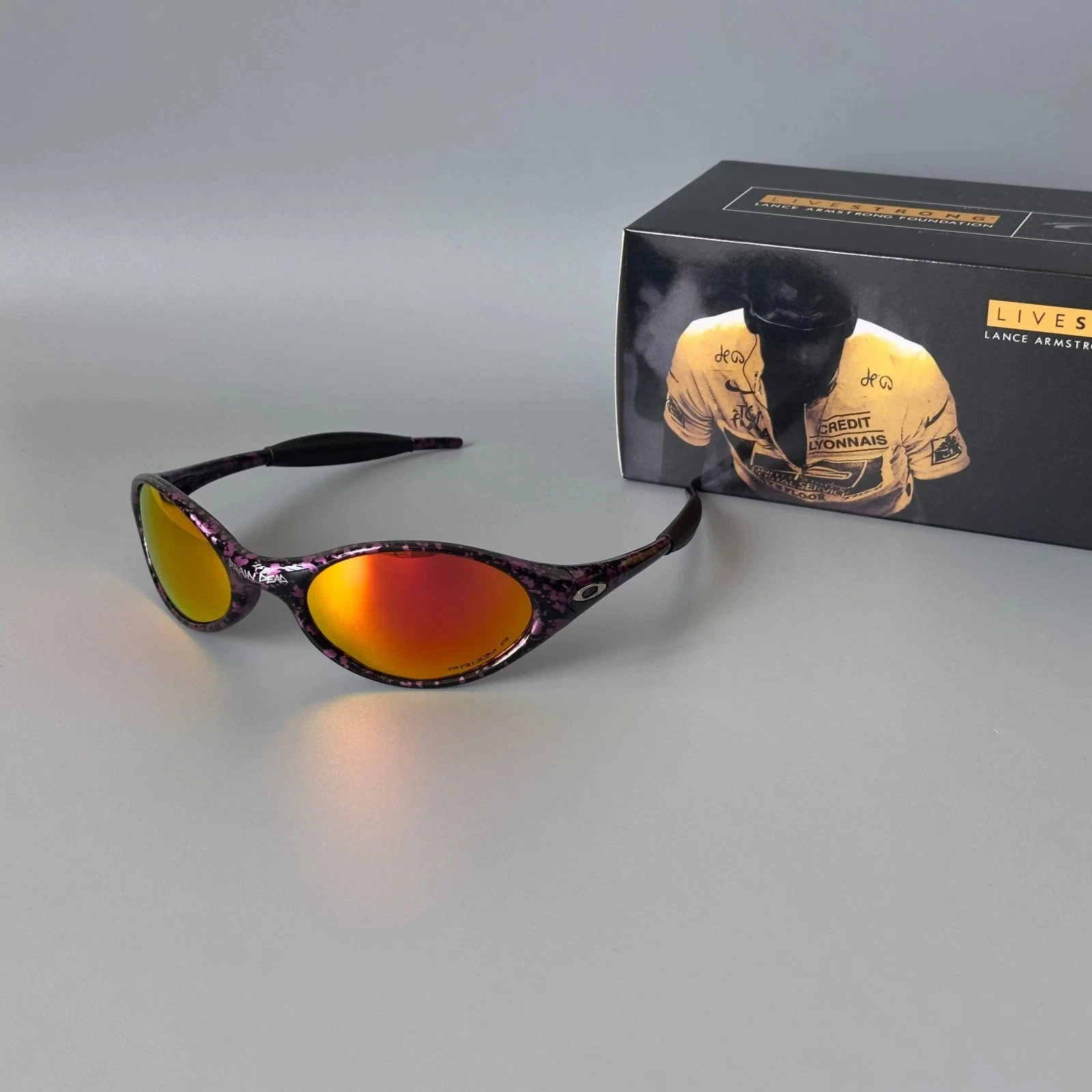 Oakley X Brain Dead Eye Jacket™Sunglasses Cobalt pink with Prizm red lenses Oakley X Brain Dead Eye Jacket™Sunglasses Cobalt pink with Prizm red lenses