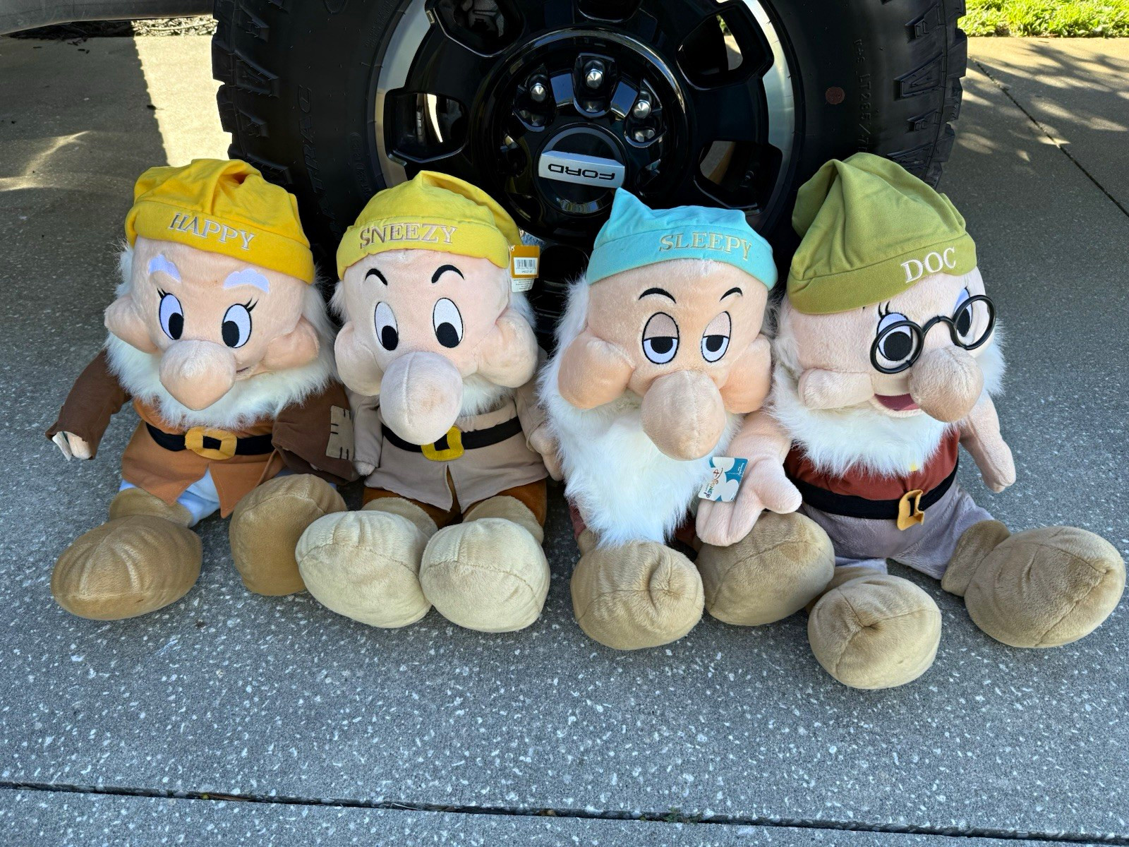 Disney Snow White Seven Dwarfs 25” Large Plush Complete Set of 7 - tags on Disney Snow White Seven Dwarfs 25” Large Plush Complete Set of 7 - tags on