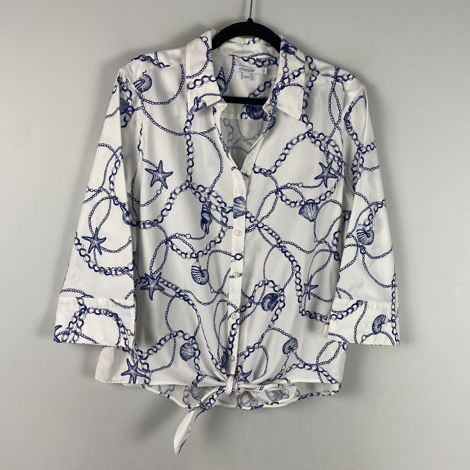 Chicos No Iron Seashell Tie-Front Top Size 2.5 US 14 White Blue 3/4 Sleeves