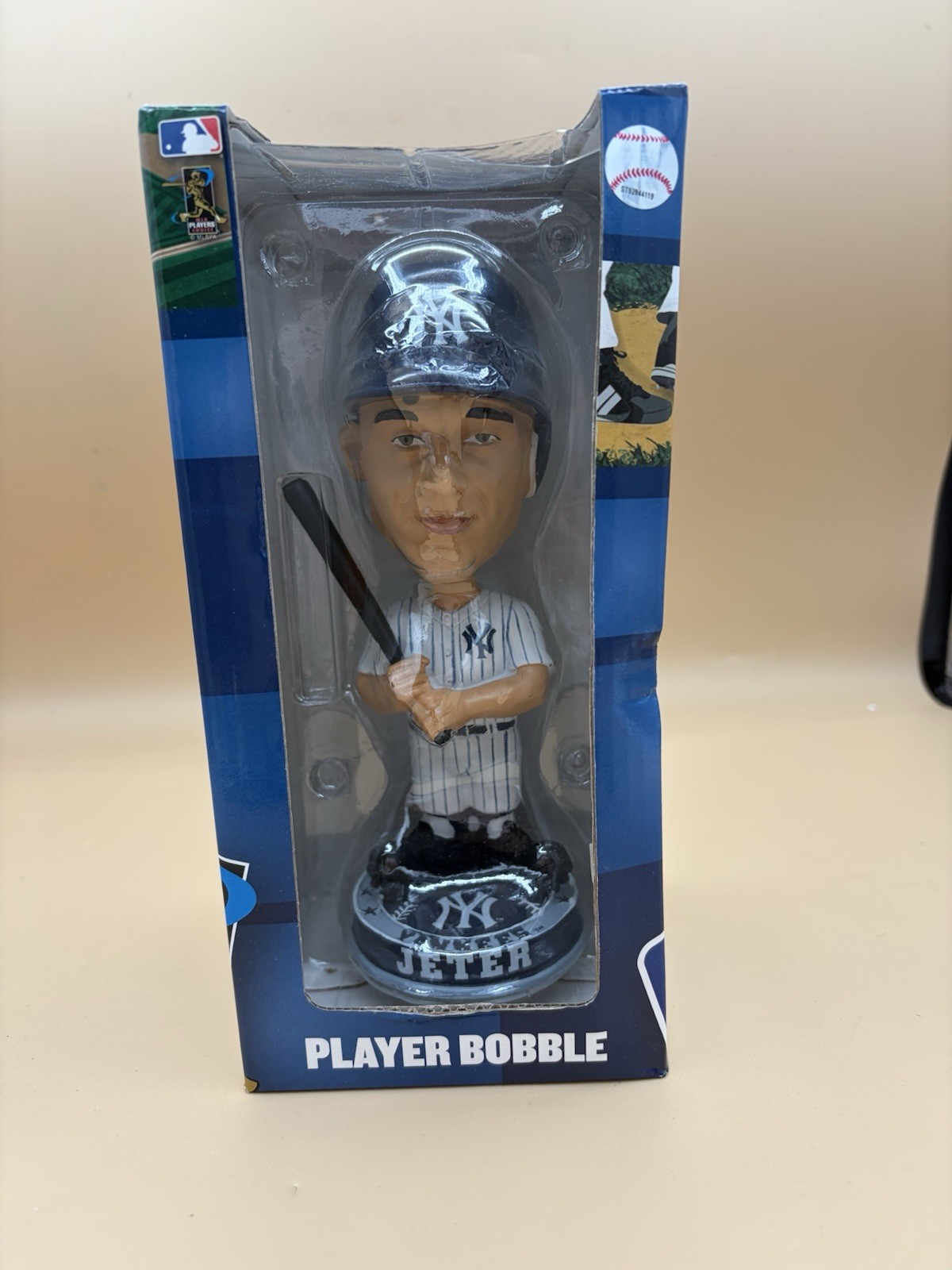 Derek Jeter Bobblehead Forever Collectibles Legends Of The Diamond NY Yankees