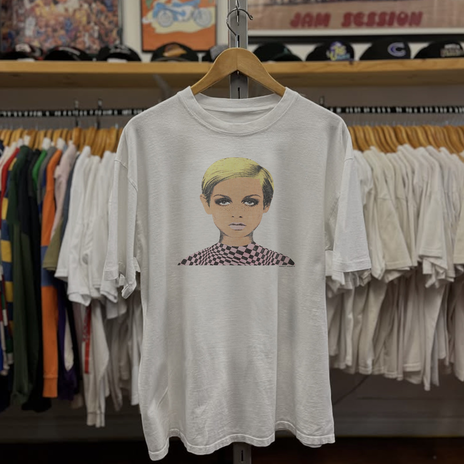 Twiggy It\'s A Mod World Classic T-Shirt White XXL