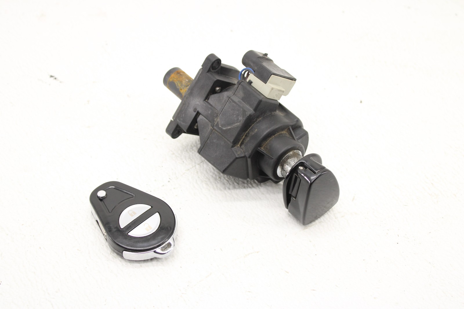 2018-2022 Harley Davidson Touring CVO Ignition Switch Lock Black Gloss