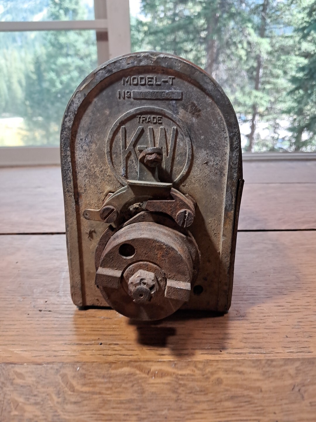 ANTIQUE K-W MODEL T MAGNETO USED UNTESTED MAG ORIGINAL VINTAGE OEM Os127 ANTIQUE K-W MODEL T MAGNETO USED UNTESTED MAG ORIGINAL VINTAGE OEM Os127