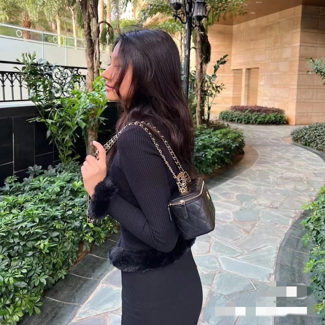 2026 Women Makeup Beauty Bag Black Leather With Box Best Gift