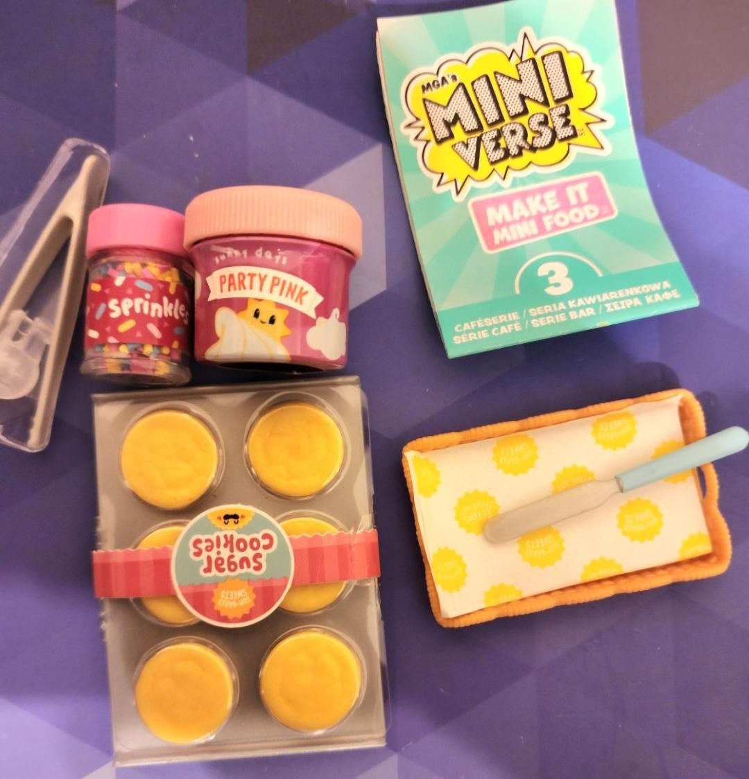 NEW MGA\'s Miniverse Make it Mini Food Series 3 and Cafe Series 4 YOU PICK SALE 