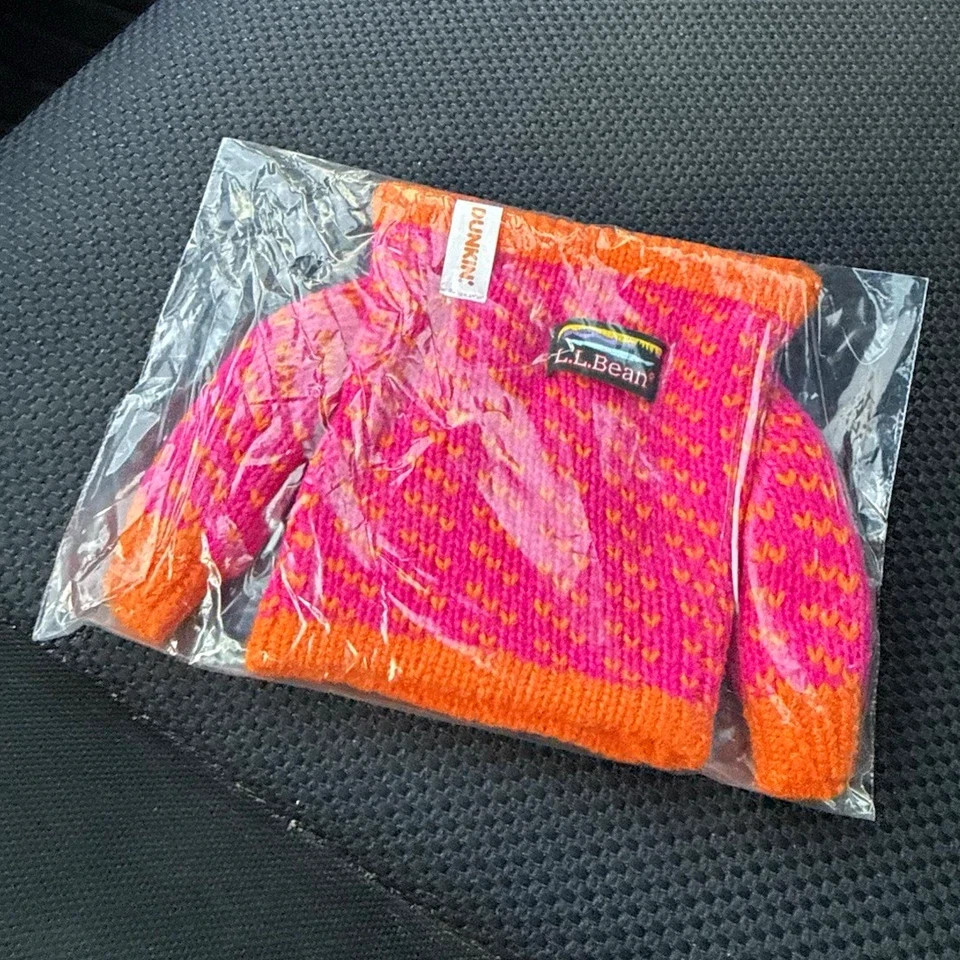 HOT  Rare Dunkin’ L.L. BEAN Cup Sweater Sleeve Limited Edition 2026