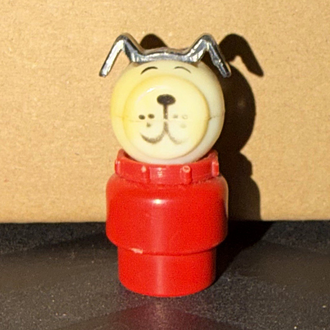 JP (Mexican Vintage Fisher-Price Little People) HTF. Dog Figure Red Body. JP (Mexican Vintage Fisher-Price Little People) HTF. Dog Figure Red Body.