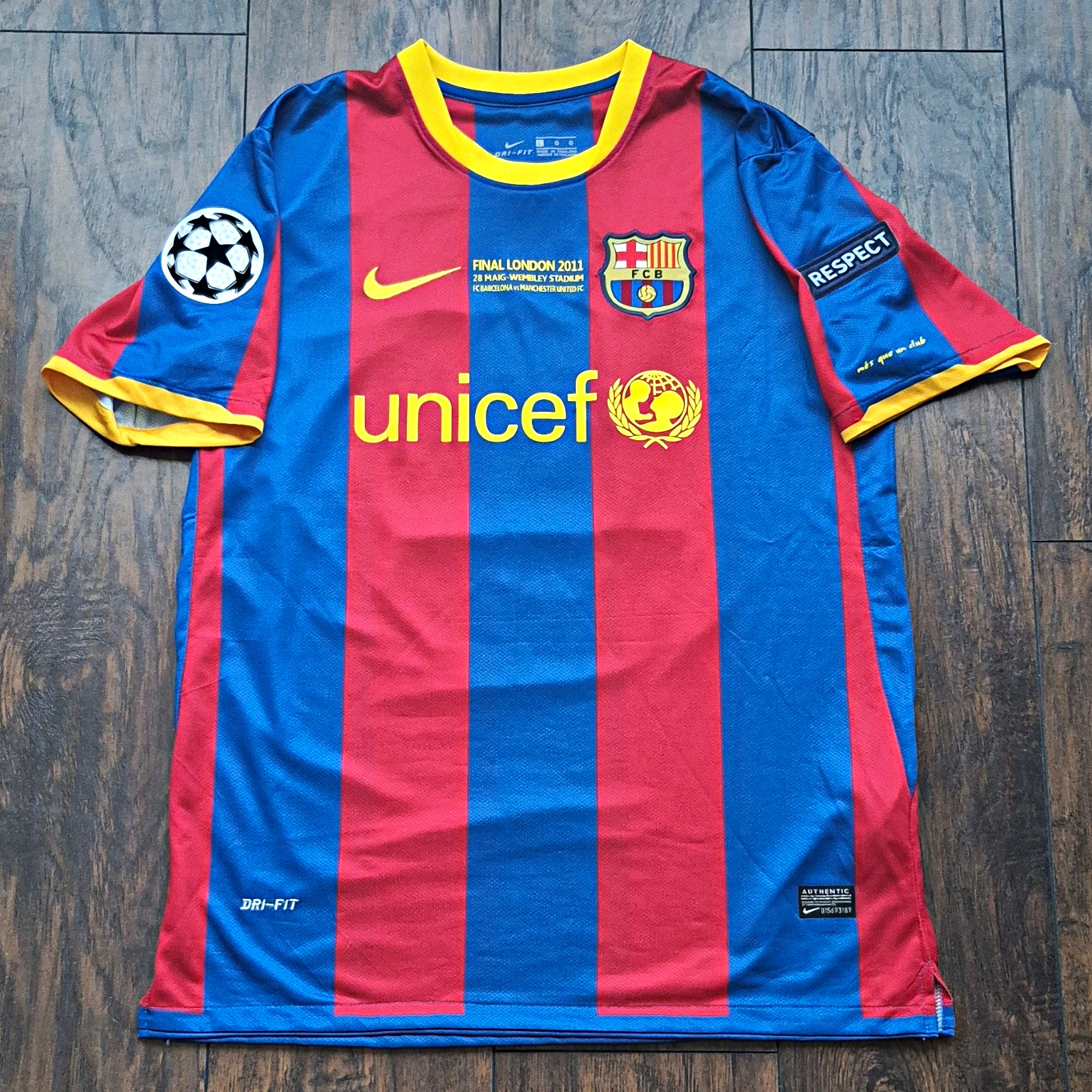 Nike FC Barcelona Lionel Messi #10 Dri-FIT Final London 2011 Jersey L