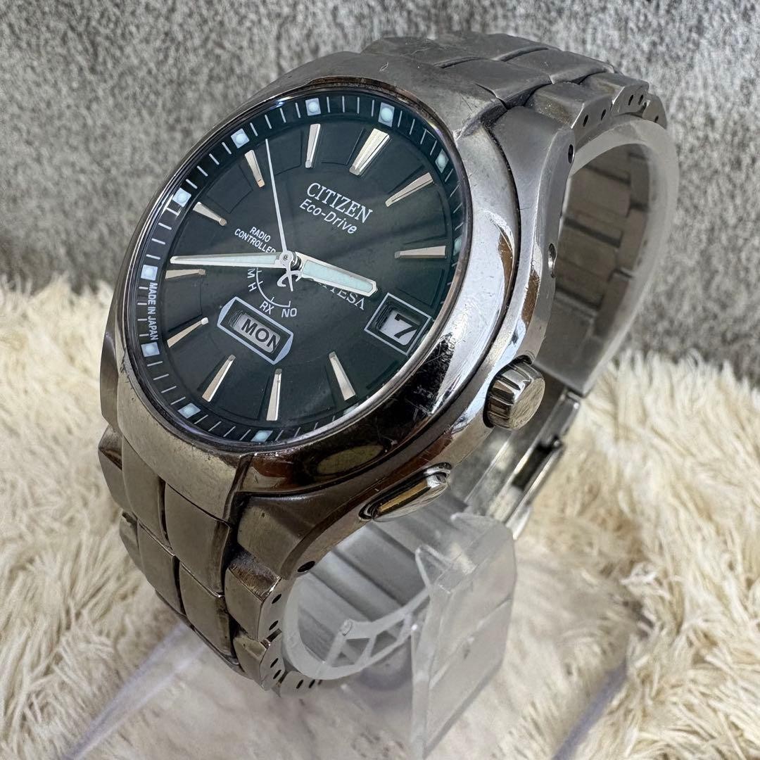 Citizen Attesa Eco-Drive Titanium Day Date Watch 100m Used