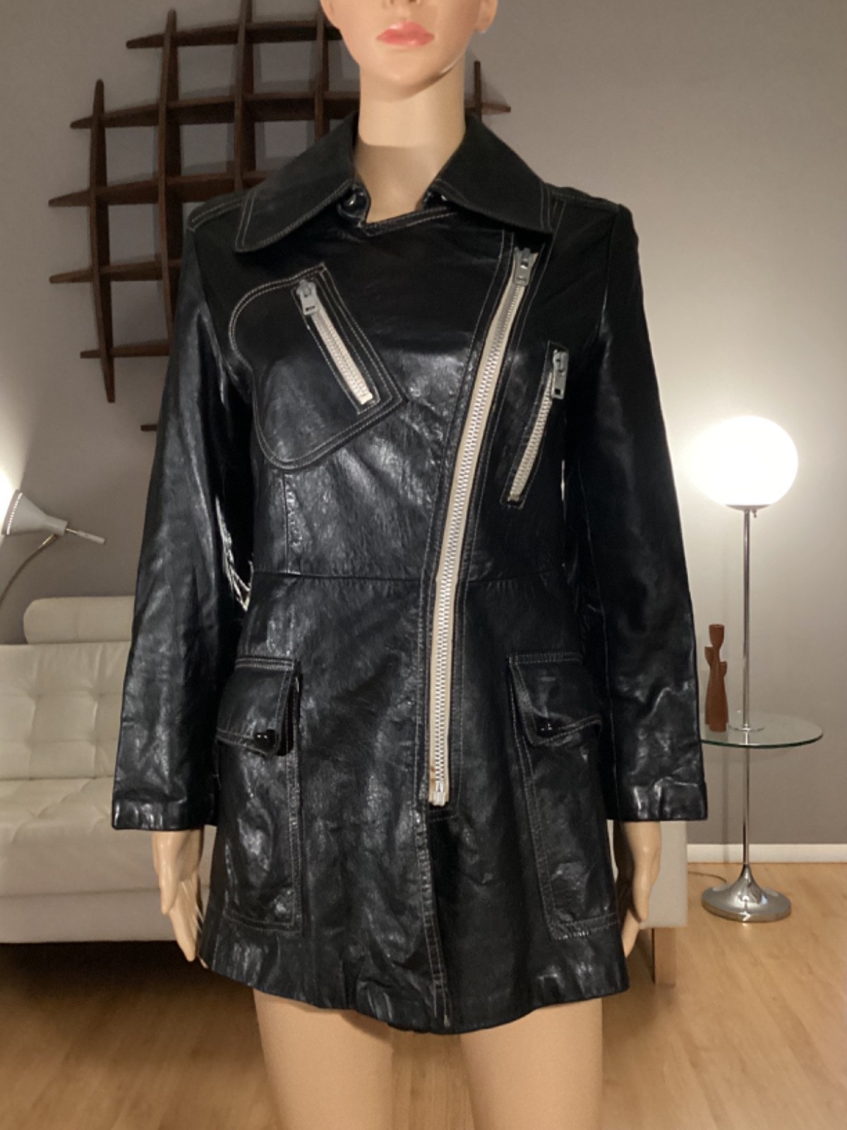 Vintage 70s Black Leather Jacket Hippie Rock Biker Beagle Collar Women\'s Sz 9 Vintage 70s Black Leather Jacket Hippie Rock Biker Beagle Collar Women\'s Sz 9