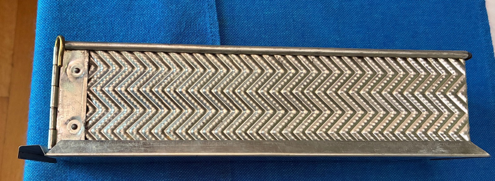 Vtg French Pate En Croute Metal Baking Mold Game Pie Aspic Embossed Hard to Find Vtg French Pate En Croute Metal Baking Mold Game Pie Aspic Embossed Hard to Find
