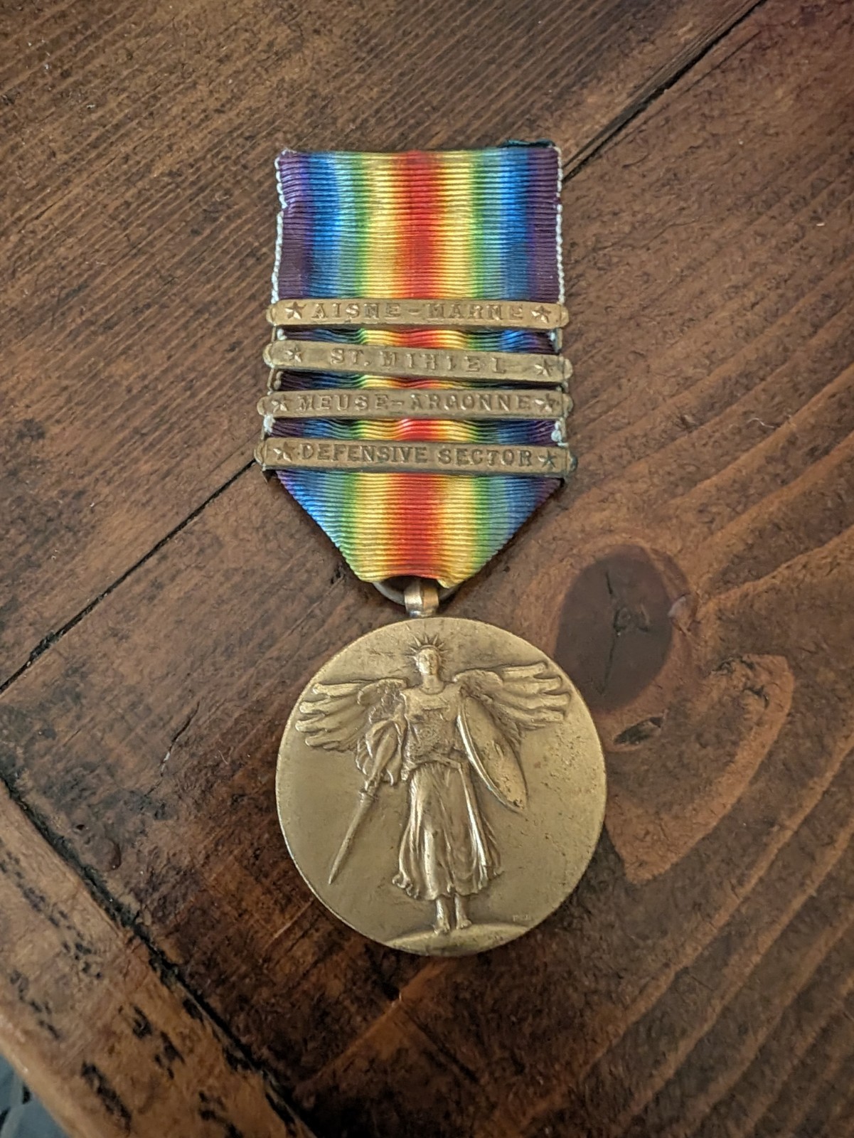 VINTAGE WW I Victory Medal also 4 Battle Bars VINTAGE WW I Victory Medal also 4 Battle Bars