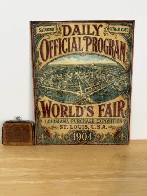 RARE-1904 St Louis World’s Fair Genuine Leather Coin Purse-Louisiana Purchase