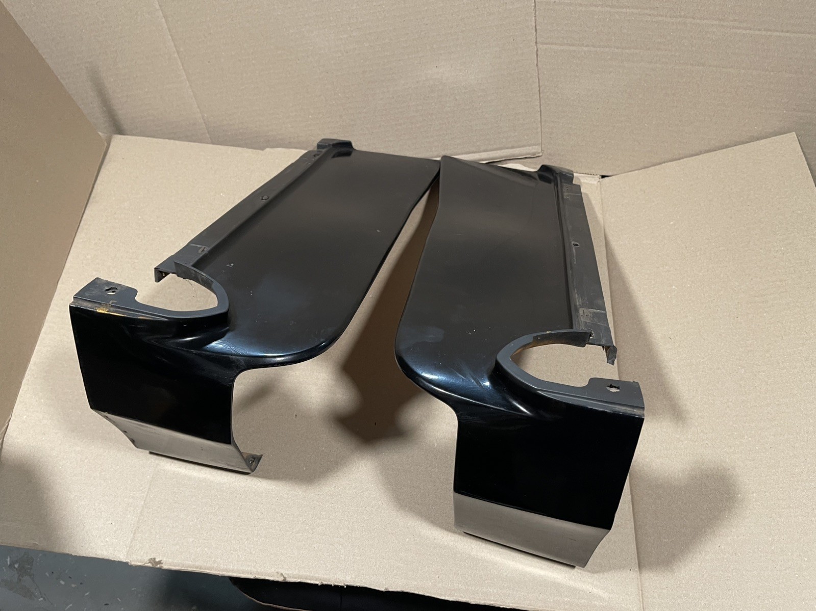 1985 - 1989 Lincoln Town Car OEM Pair Of Front Bumper Filler Black