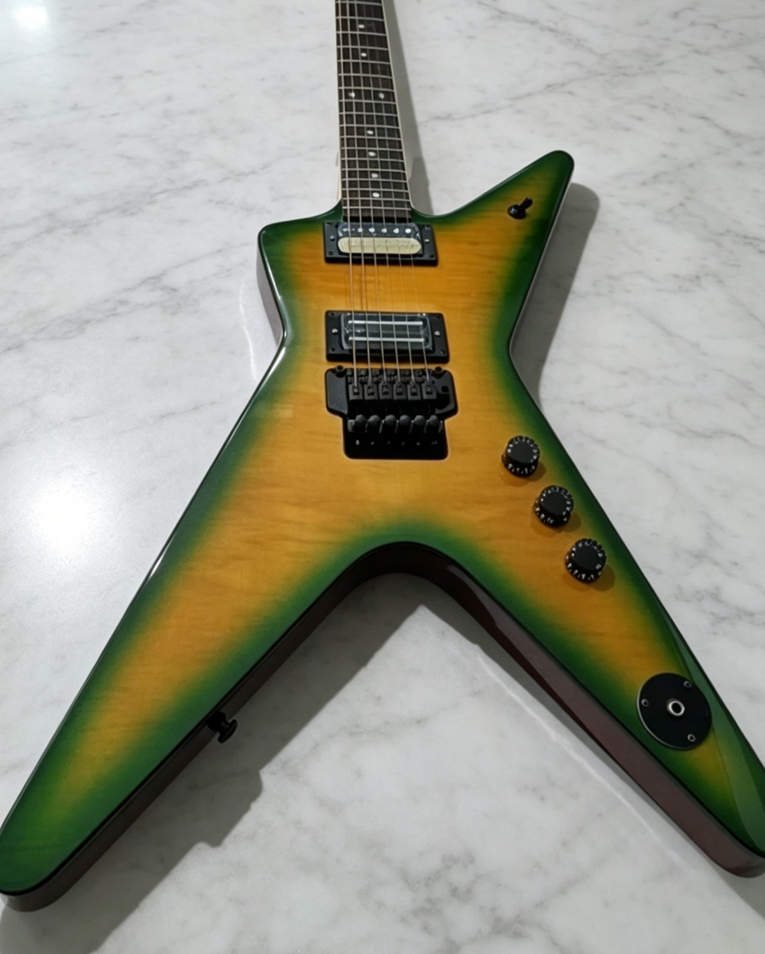Ship US Washburn Dimebag Darrell Electric Guitar Green Yellow Burst Flame Ship US Washburn Dimebag Darrell Electric Guitar Green Yellow Burst Flame