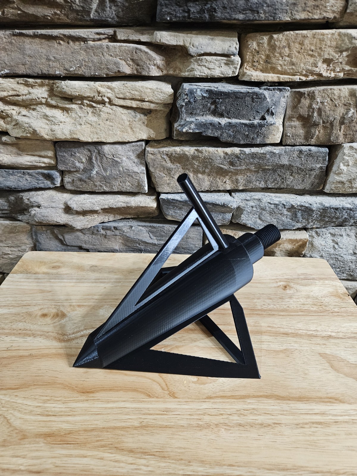 Tabletop Deer Euro Skull Stand – Broadhead – Plastic