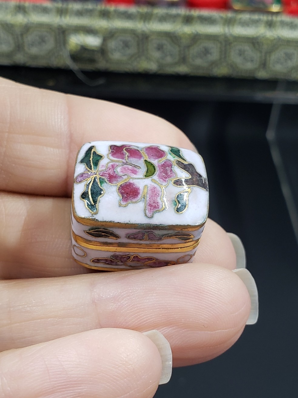 VTG Miniature Enamel Cloisonné Brass Pill or Trinket Box Dollhouse Shelf Sitter
