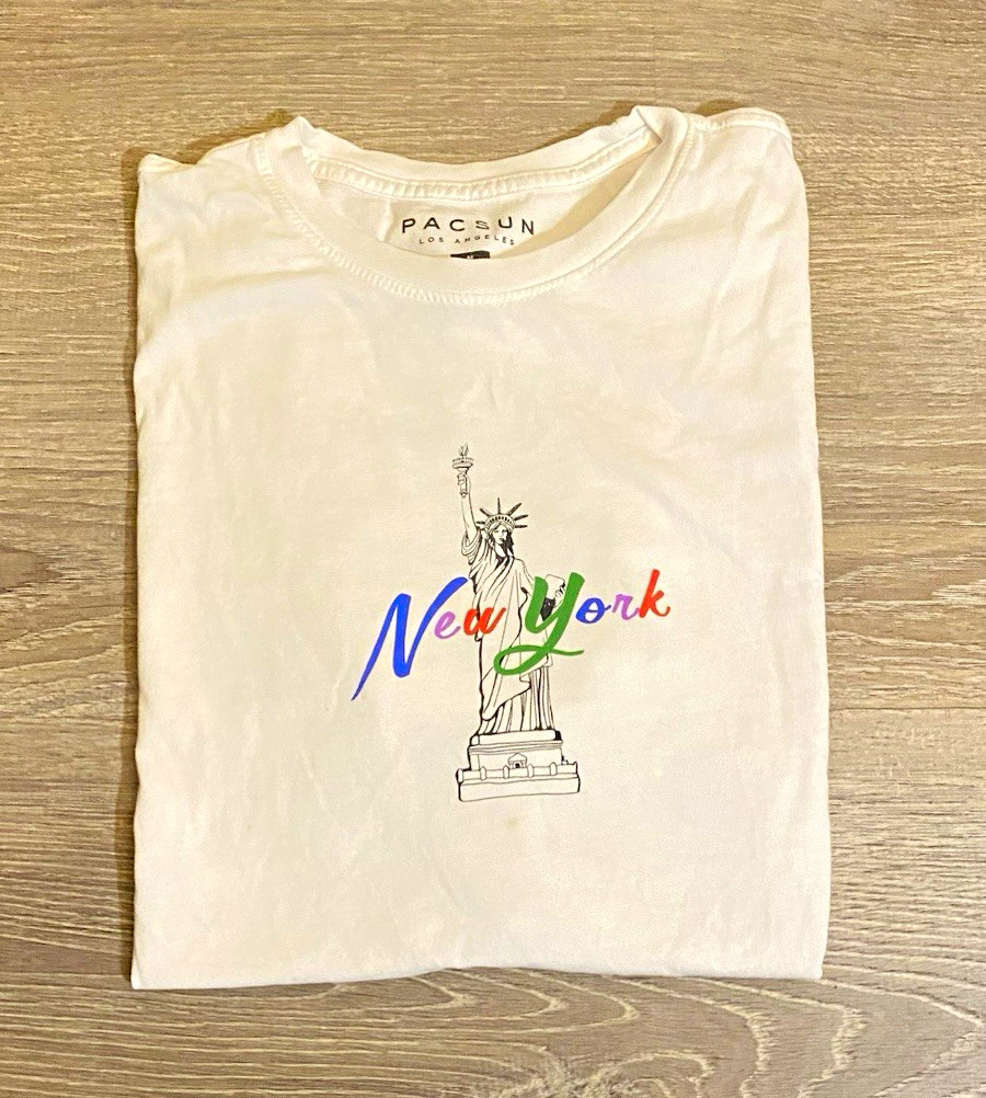 PacSun Los Angeles White New York Statue of Liberty Graphic Tee Men\'s M