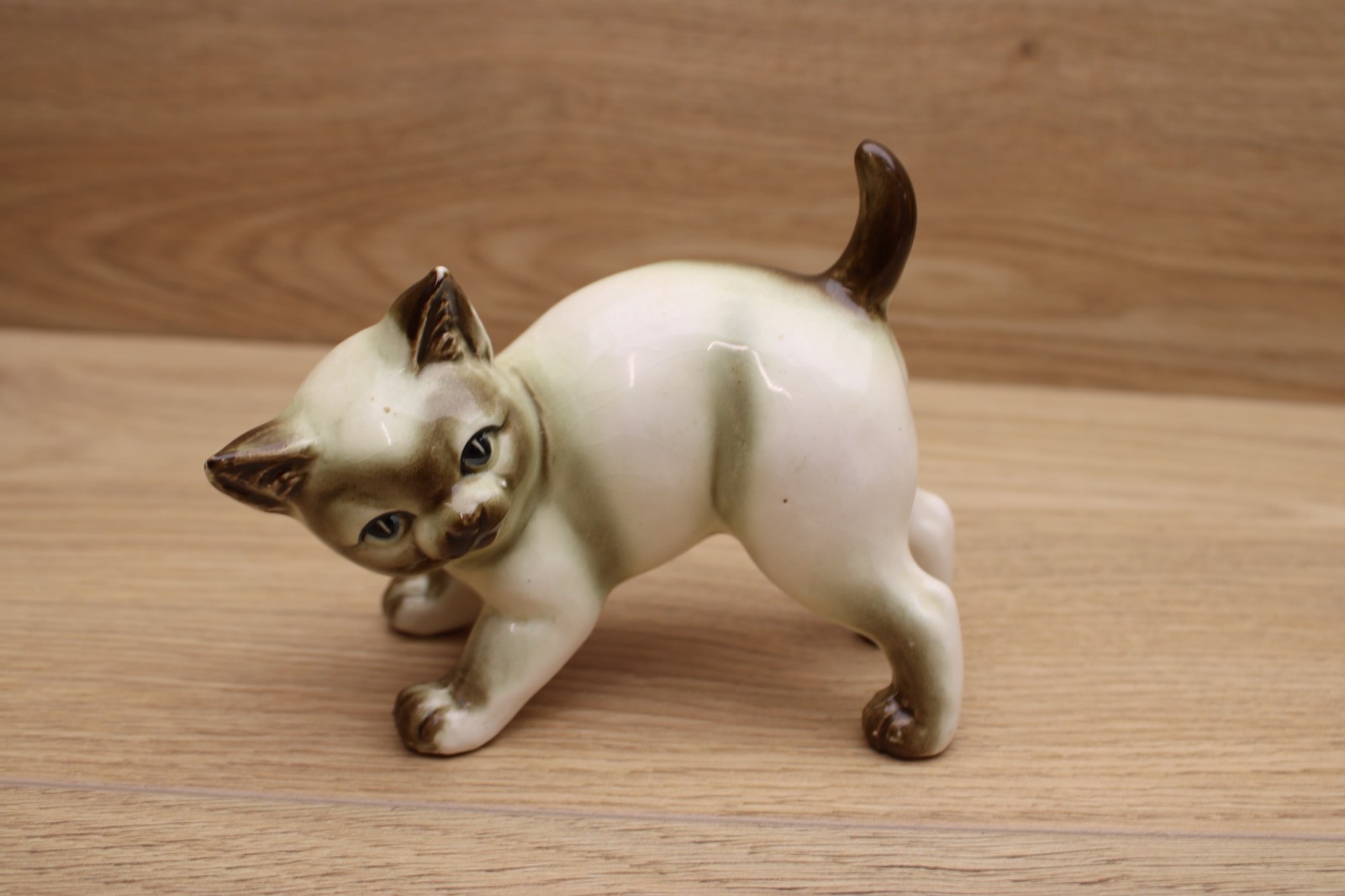Vintage Siamese Cat Ceramic Figurine Walking Tail Up Blue Eyes MCM Style
