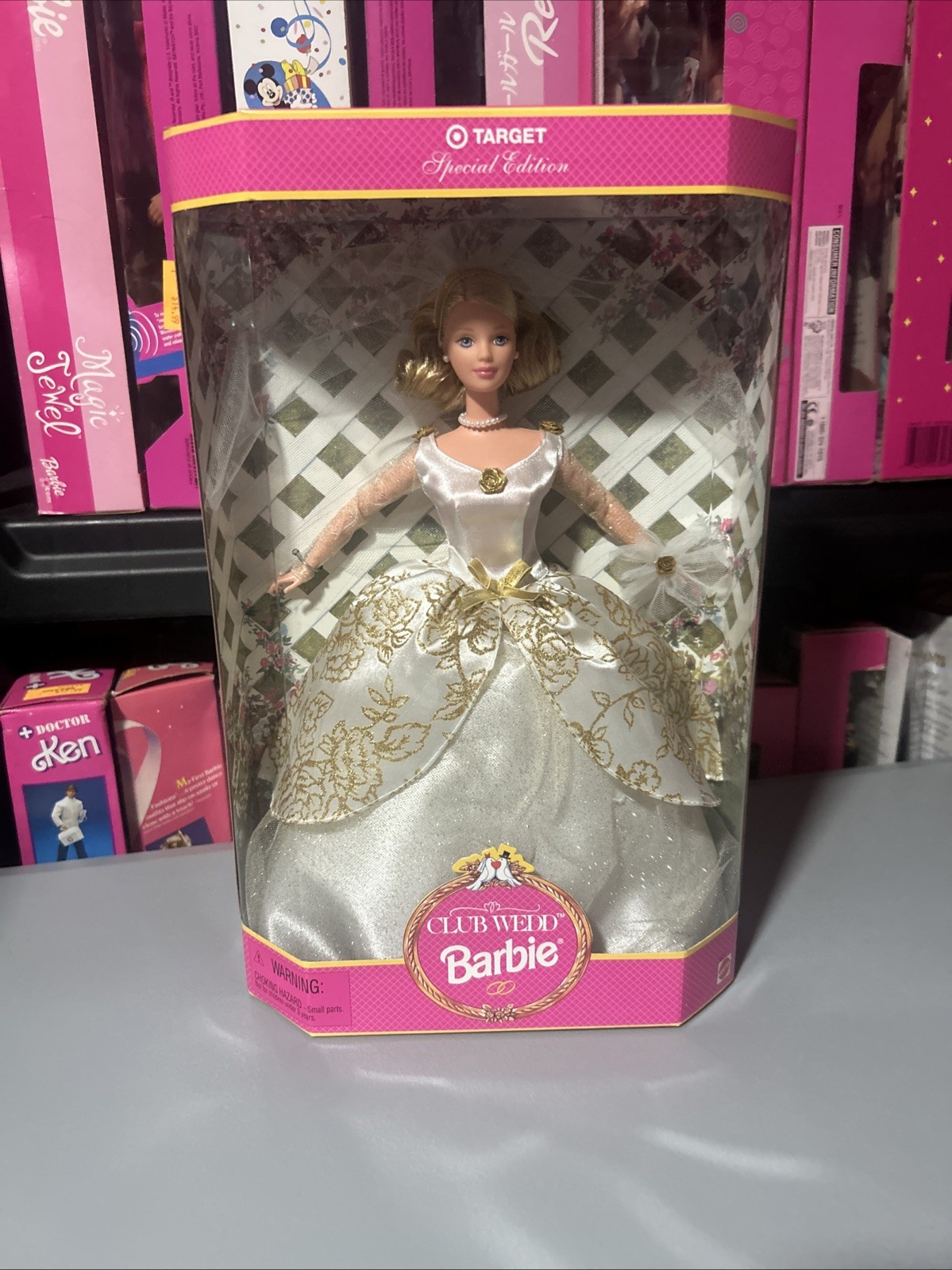 NIB 1997 Mattel Club Wedd Barbie 19717